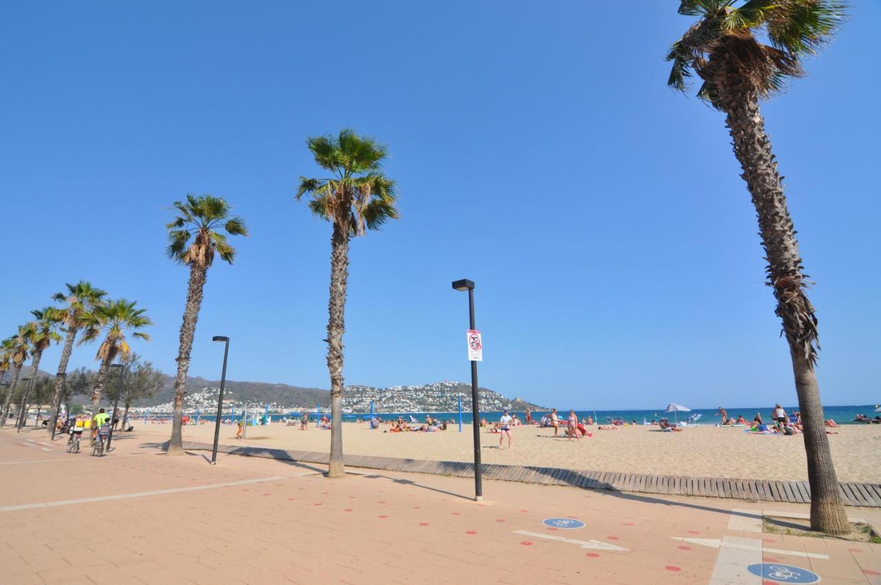 Rnet - Front De Mer - Roses Costa Brava Zewnętrze zdjęcie